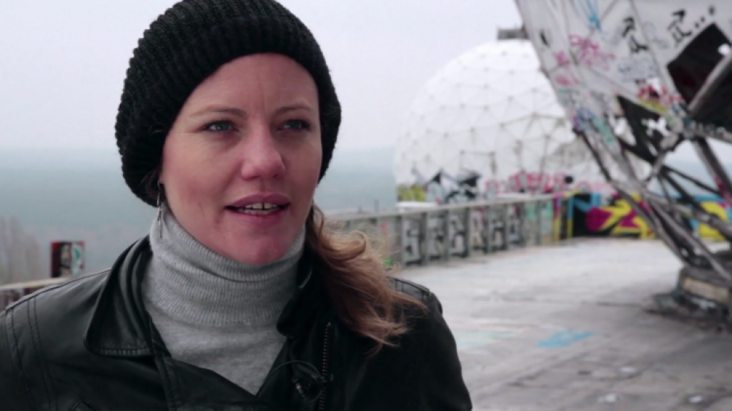 Sarah Harrison in Berlin (Copyright: Niels Ladefoged)