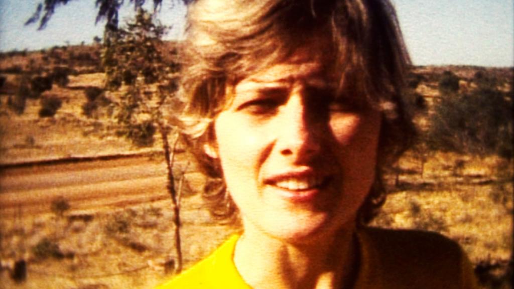 Petra Kelly, privat, Super8 (Copyright: Archiv Grünes Gedächtnis der Heinrich-Böll-Stiftung e.V. / mit freundlicher Genehmigung von John Kelly / Verwendung nur in Zusammenhang mit dem o.g. Film)