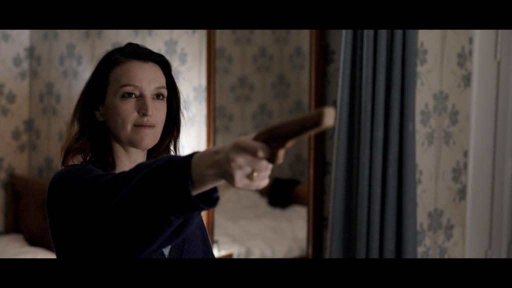 Nina mit Holzpistole (Copyright: Corso Filmproduktion)